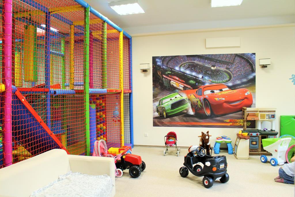 Hotel Santa Monica Mikołajki Luaran gambar